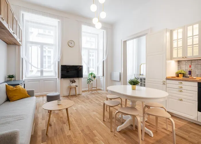 Sunset Treasure 3-bdr * Budapest