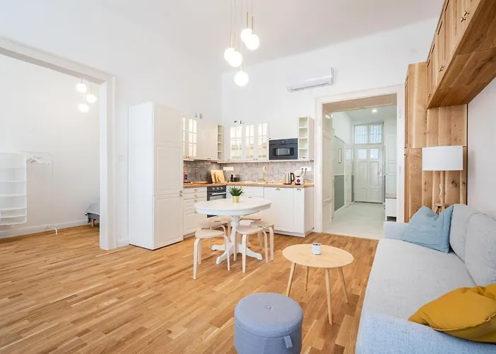 Sunset Treasure 3-bdr * Budapest