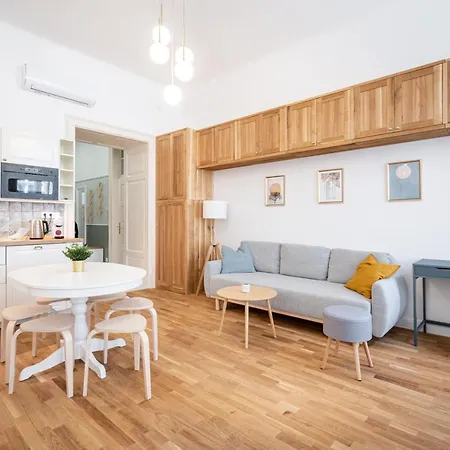 Sunset Treasure 3-bdr Appartement Budapest